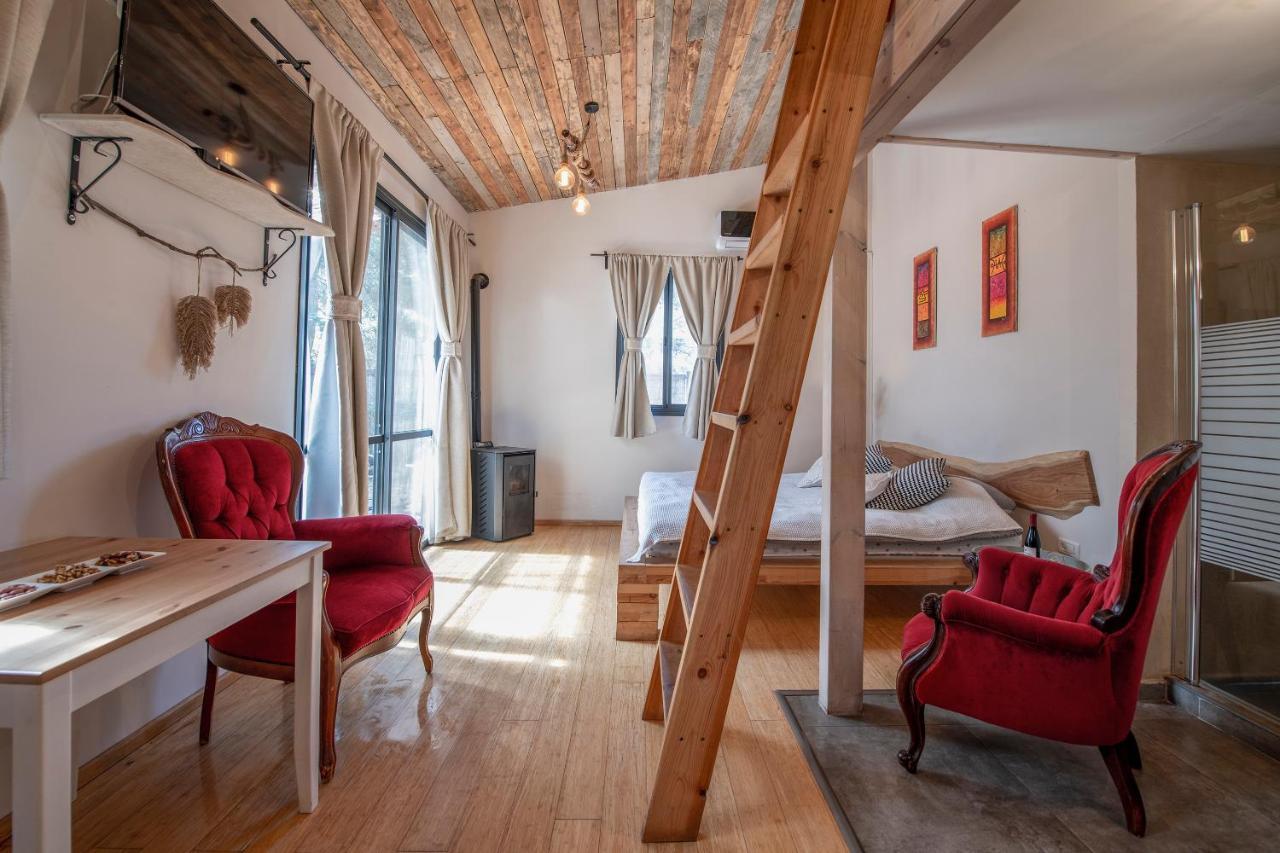 Gate Away B&B Units - המקום באל רום Buitenkant foto