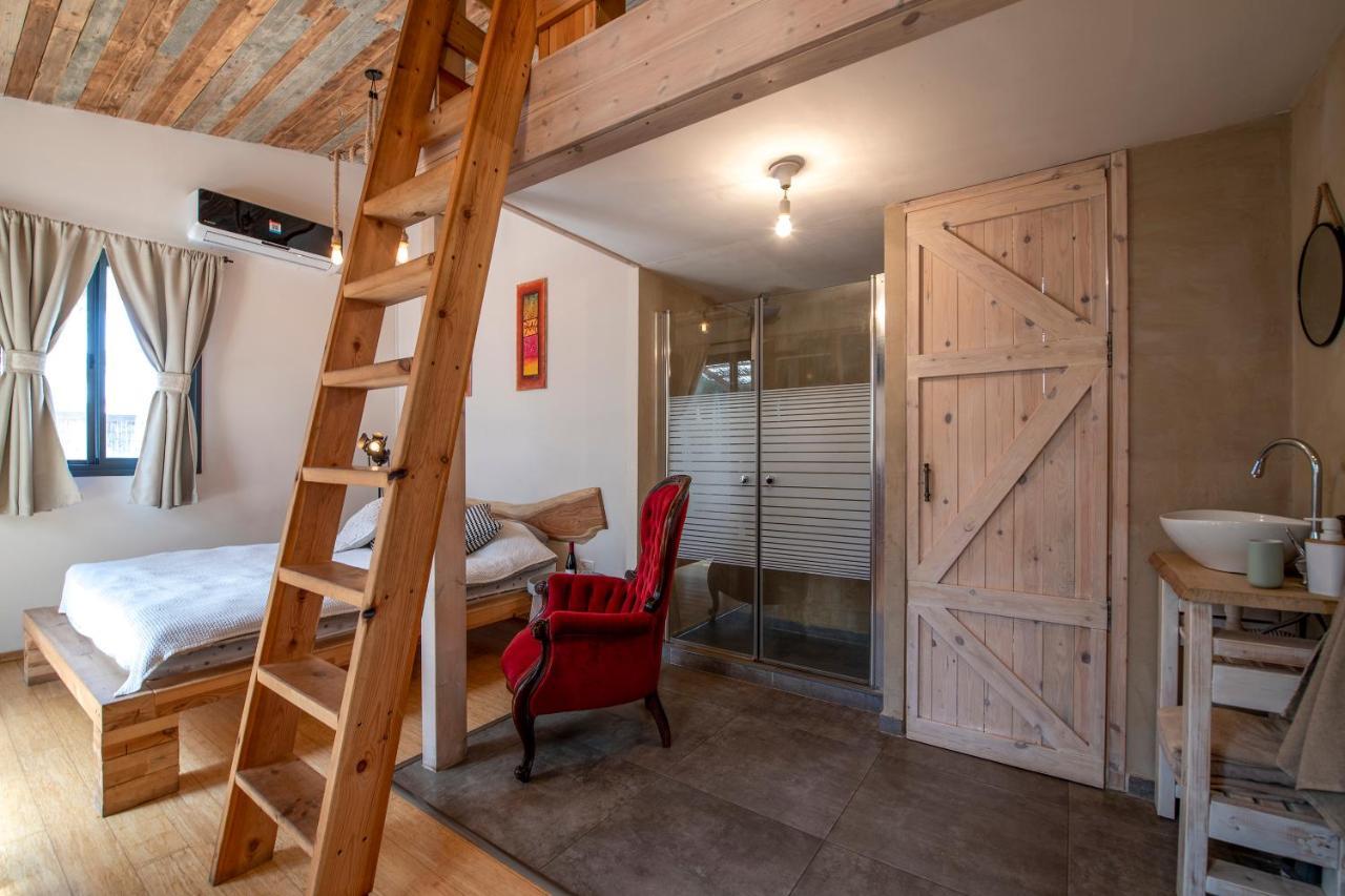 Gate Away B&B Units - המקום באל רום Buitenkant foto