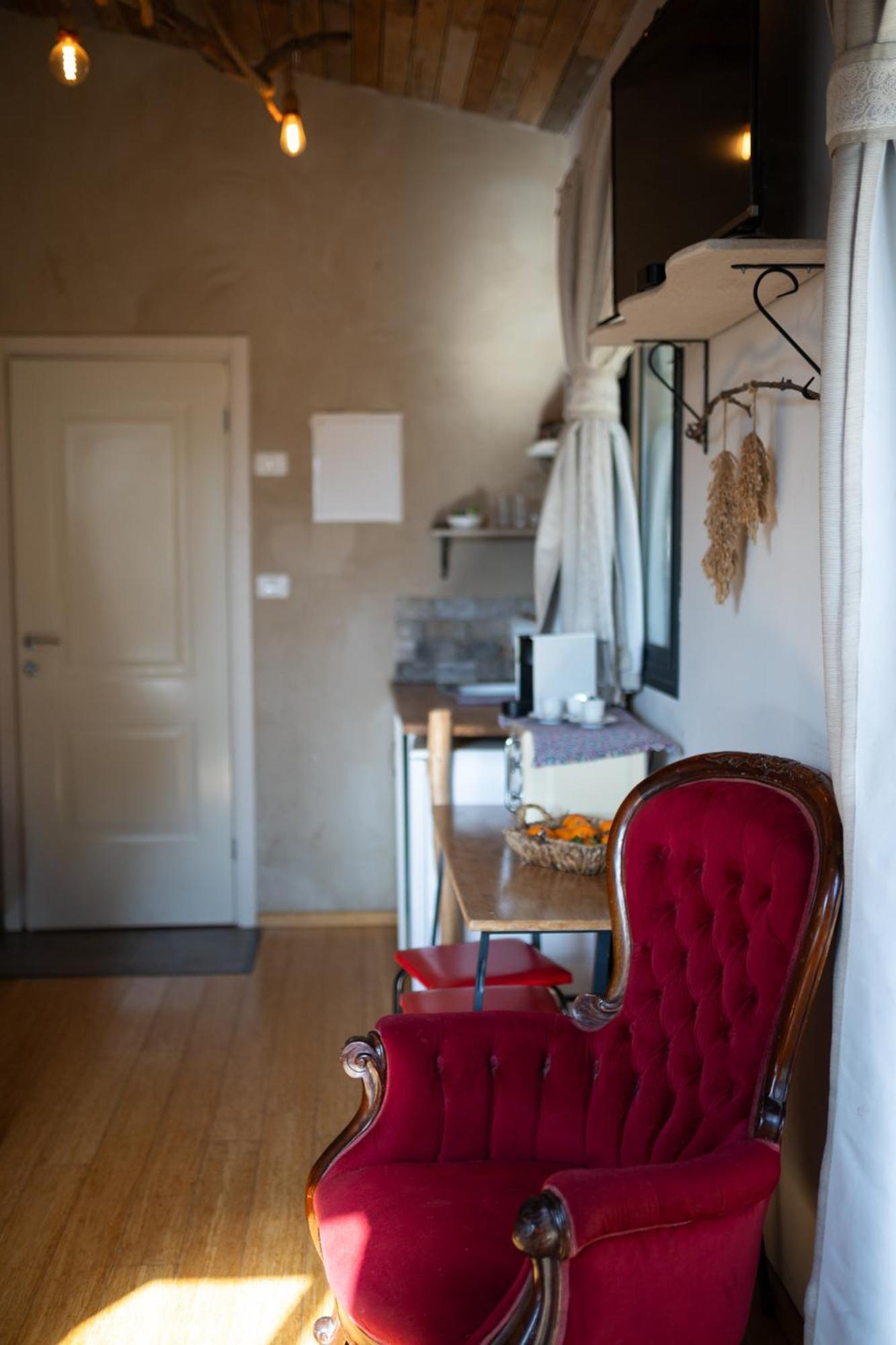 Gate Away B&B Units - המקום באל רום Buitenkant foto