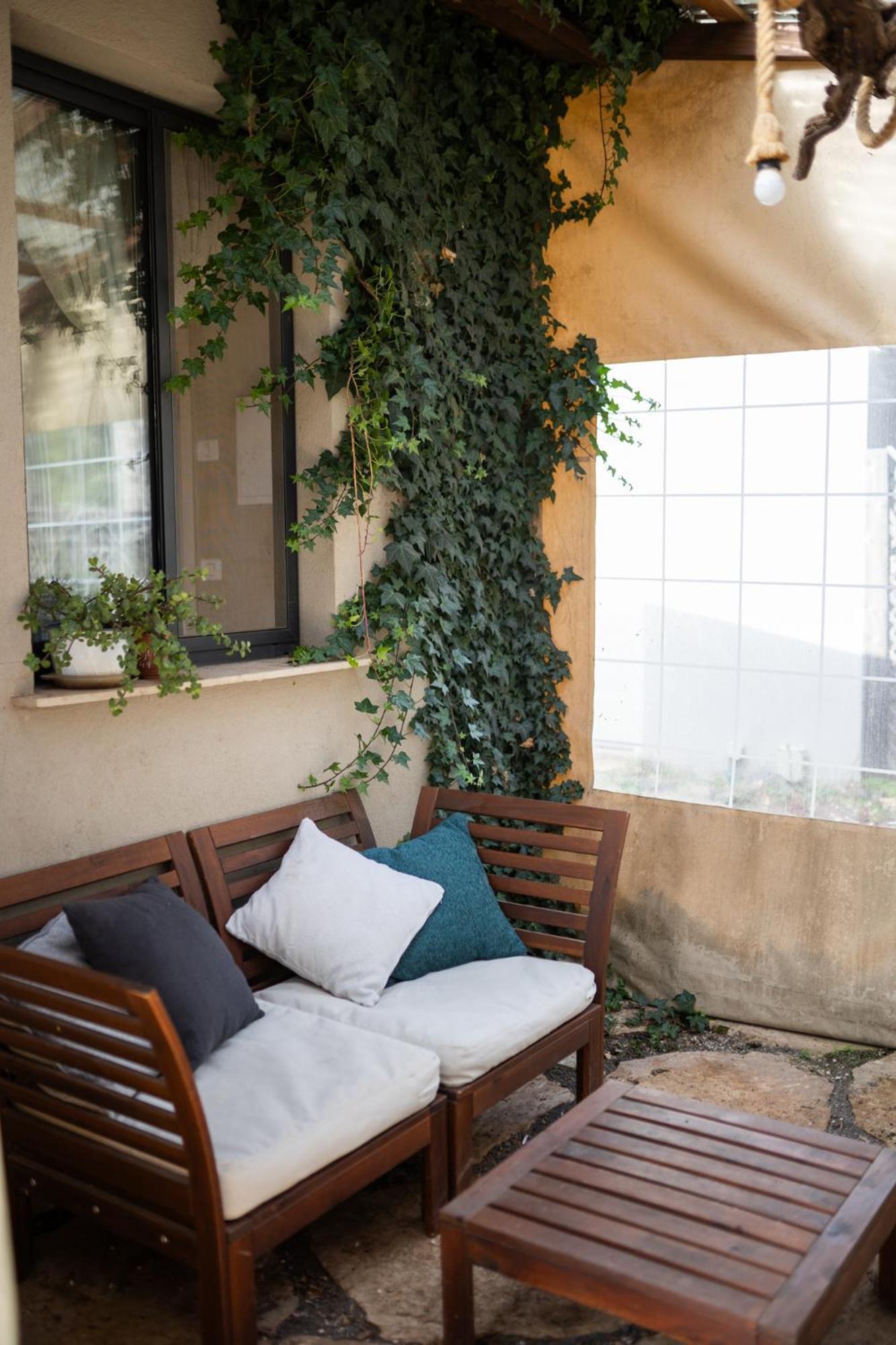 Gate Away B&B Units - המקום באל רום Buitenkant foto
